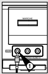 TOSHIBA V733EF - Connectez un apparéil auxiliaire A/V en façade - 3