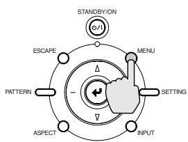 YAMAHA LPX-510 - Procedez au réglage des raies verticales pour chaque composante R/V/B. - 2