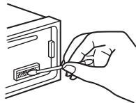 SONY CDXGT440E - Aansluitingen schoonmaken - 1
