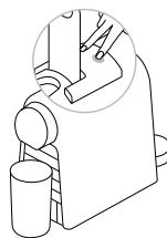 MAGIMIX NESPRESSO ESSENZA MINI - Vidange du systeme avant une période d'inutilisation, pour la protection contre le gel ou avant une réparation - 3