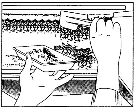 ARTHUR MARTIN ARC 2441 - N'utilsez jamais de couteau ou d'objet métallique ou tranchant, vous risquez de déterminer le circuit frigorifique. - 1