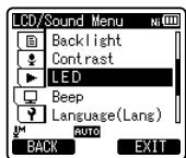 OLYMPUS DM-670 - Appuyez sur la touche + ou - pour vous déplacez jusqu'à l'onglet qui contient l'élement que vous souhaitez régler. - 3