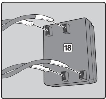 WEBER GENESIS E330 GAZ NAT - ATTENTION : tous les fils doivent être correctement passés à travers les clips. - 11