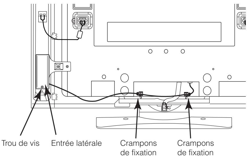 HITACHI PW2 - Monter l'entrée laterale dans le support de haut-parleur. - 2