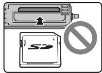 FUJIFILM FXJ32+SD - Insertion d'une carte mémoire - 3