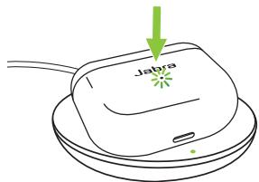 JABRA ecouteurselite10 - Recharger l'étui de recharge avec le chargeur à induction sans fil Jabra - 1