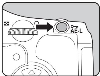 PENTAX K200D+18-55+50-200 - Appuyez sur le bouton AE-L. - 1
