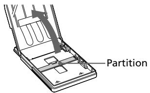 SONY DPP-SV772001 - Inserting the print paper - 1