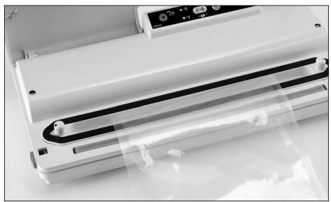 FOODSAVER SL3240 - Fabrication d'un sac FoodSaver® sur mesure - 1