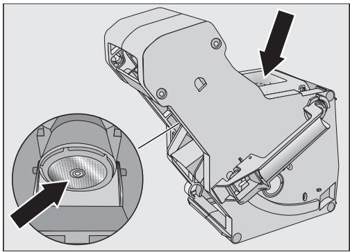 MIELE CM6350GR - Nettoyer l'unité de percolation - 2