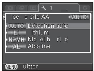 PENTAX K-500 - Utilisez le bouton de navigation (▲▼) pour selectionner un type de batterie et appuyez sur le bouton OK. - 1