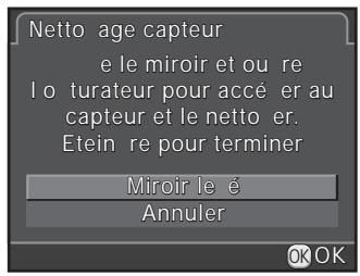 PENTAX K-500 - Retrait de la poussière à l'aide d'une sufflette - 3