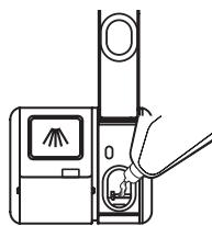 DARTY DWF4812SL - Filling the rinse aid dispenser - 2