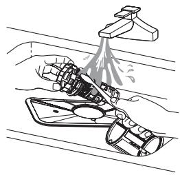 DARTY DWF4812SL - Cleaning the filtering system - 3