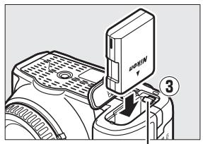 NIKON PACK FD D5300+18-140VR - Insérer l'accumulateur et la carte mémoire. - 2
