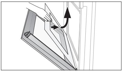 ARTHUR MARTIN FE 3414 WC - Démontage de la vitre de la porte - 5