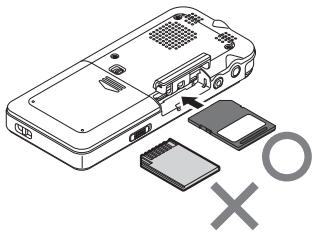 OLYMPUS DM-901 - Insertion d'une carte SD - 2