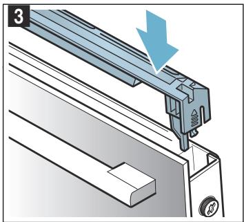 BOSCH HB672GBW1F - Enlever le recouvrement de la porte - 3