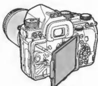 PENTAX Klcopic - Reglez l'angle de I'ecran. - 4