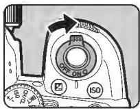 PENTAX Klcopic - Placez l'interrupteur principal sur [ON]. - 1