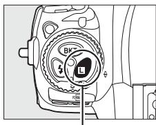 NIKON D3X - ■ Mémorisation de l'ouverture - 1