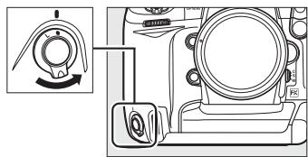 NIKON D3X - Verrouillage du déclencheur secondaire (cadrage vertical) - 1