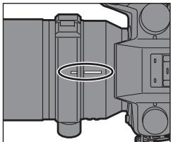 PANASONIC bah5S 70-2004 - Installazione dell'attacco treppiede - 1