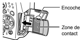 FUJIFILM SP-590UZ - Insérez l'Adaptateur microSD dans l'appareil photo. - 1