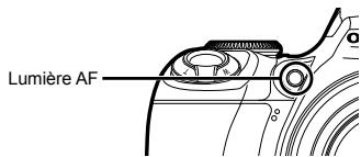 FUJIFILM SP-590UZ - Utiliser la lumière AF pour faire la mise au point sur un sujet ombragé [LUMIERE AF] - 3