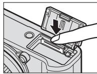 FUJIFILM X-T20 NR + XF 18-55MM - Retrait des cartes mémoire - 1