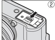 FUJIFILM X-T20 NR + XF 18-55MM - Fermez le couvercle du compartment de la batterie. - 3