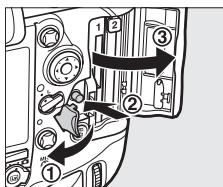 NIKON D4S - Ouvrir le volet du logement pour carte. - 1