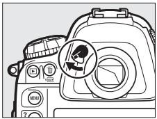 NIKON D4S - Fermer l'obturator d'oculaire - 1