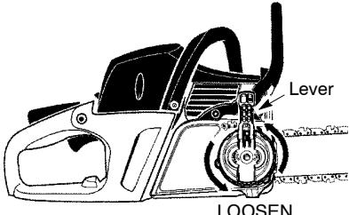 MCCULLOCH CS 420T Tronçonneuse - Adjusting the tension: - 1