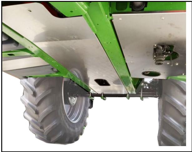 AMAZONE Tyrok 400 V - Habillage du dessous de caisse - 1
