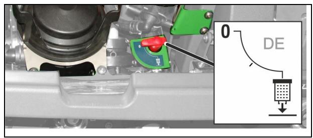 AMAZONE UX 11201 Super Pulvérisateur remorque avec pack Confort CP - Vidange du réservoir de liquide de pulverisation avec la pompe - 4