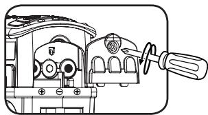 VTECH Ruben et son wagon-citerne - INSTALLATION DES PILES DU TRAIN - 1