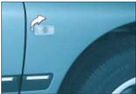 PEUGEOT 406 - - Indicateurs de direction (P 21 W) - 1