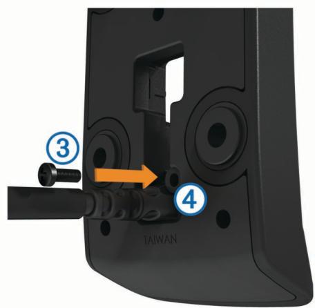GARMIN ZUMO 345 - Installation des câbles d'alimentation sur le support de montage pour moto - 2