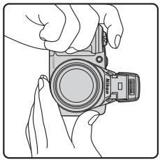 NIKON COOLPIX L320 - Maintenez fermement l'appareil photo. - 2