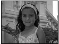 NIKON COOLPIX S1200PJ - Portrait - 1