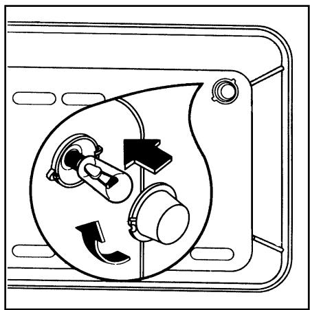 FAURE CFM725N - Remplacement de la lampe du four - 2