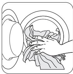 FAURE FWH7145P - Chargement du linge - 1