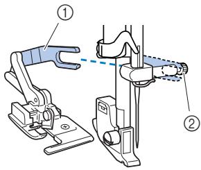 BROTHER INNOVIS 15 - Relevez le levier du pied-de-biche. - 1