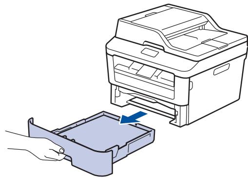 BROTHER MFC-L2700DN - Du papier est coincide à l'intérieur du bac à papier - 1