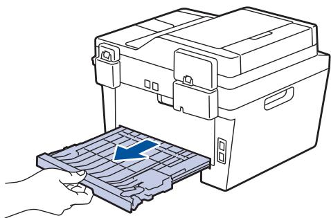 BROTHER MFC-L2700DN - Du papier est coincide au niveau du bac recto verso - 2