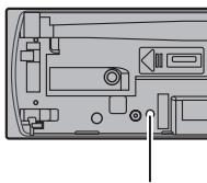 PIONEER DEH-P610BT - Appuyez sur RESET avec la pointe d'un stylo ou un autre instrument pointu. - 1
