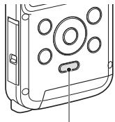 TOSHIBA CAMILEO BW10 - Appuyez sur le bouton d'alimentation pour eteindre le camescope. - 1