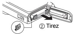 TOSHIBA CAMILEO BW10 - Installation du bloc-pile et de la carte - 4