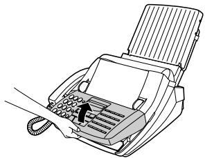 SHARP FO-1530 - Enlèvement d'un document du chargeur - 2